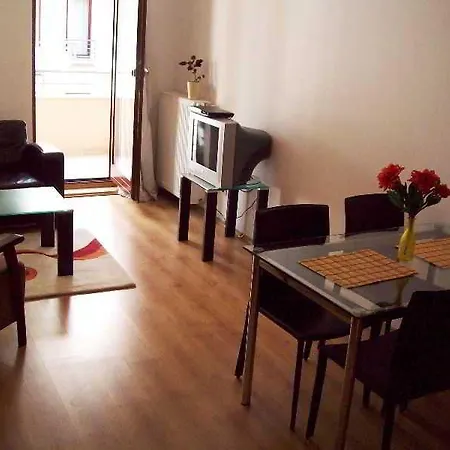 Broadway Hotel 4*