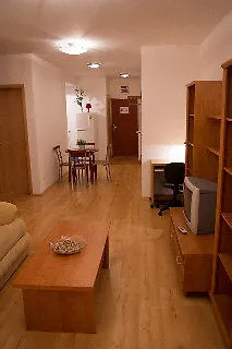 Broadway Hotel